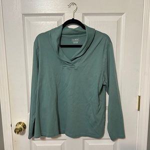 LL Bean Women’s shawl collar 2X shirt